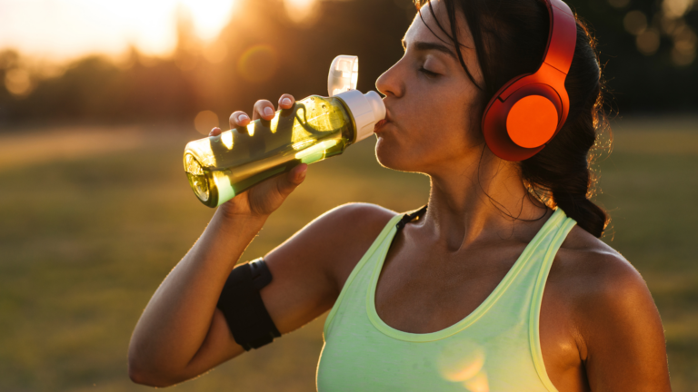 Estrategias de hidratación para entrenamientos intensos