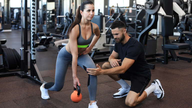 Sistemas de reserva y gestión de espacios en estudios de fitness compartidos